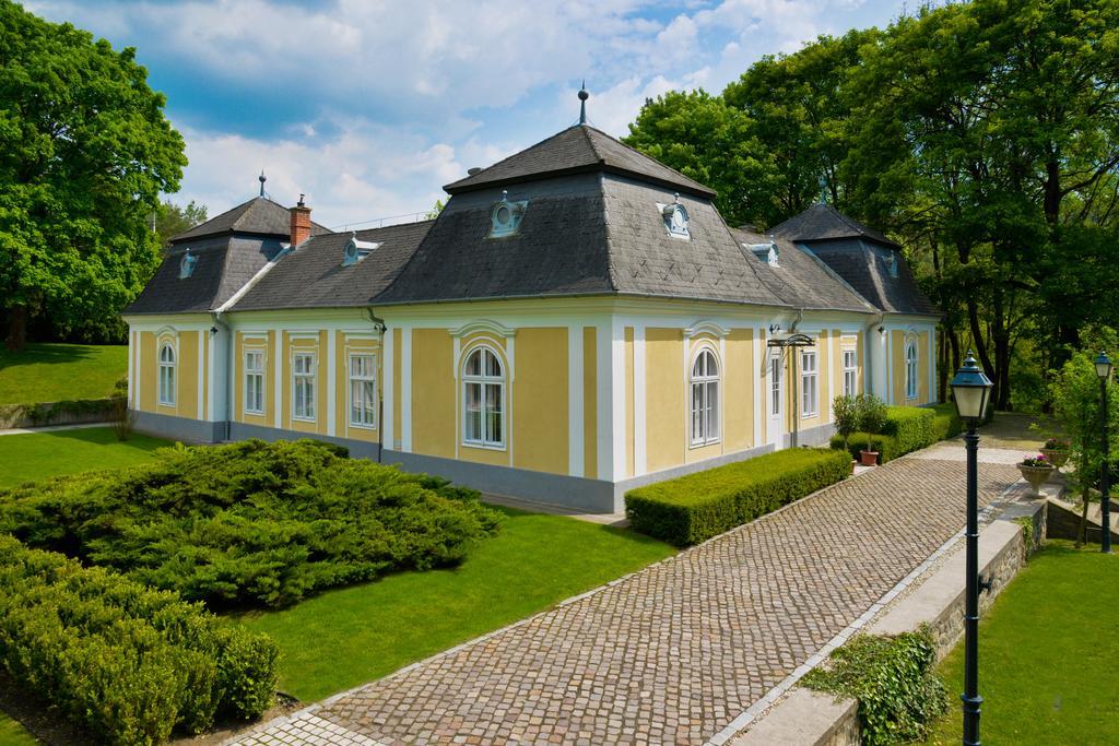 Pronay-Kastely Hotel Alsopeteny Buitenkant foto